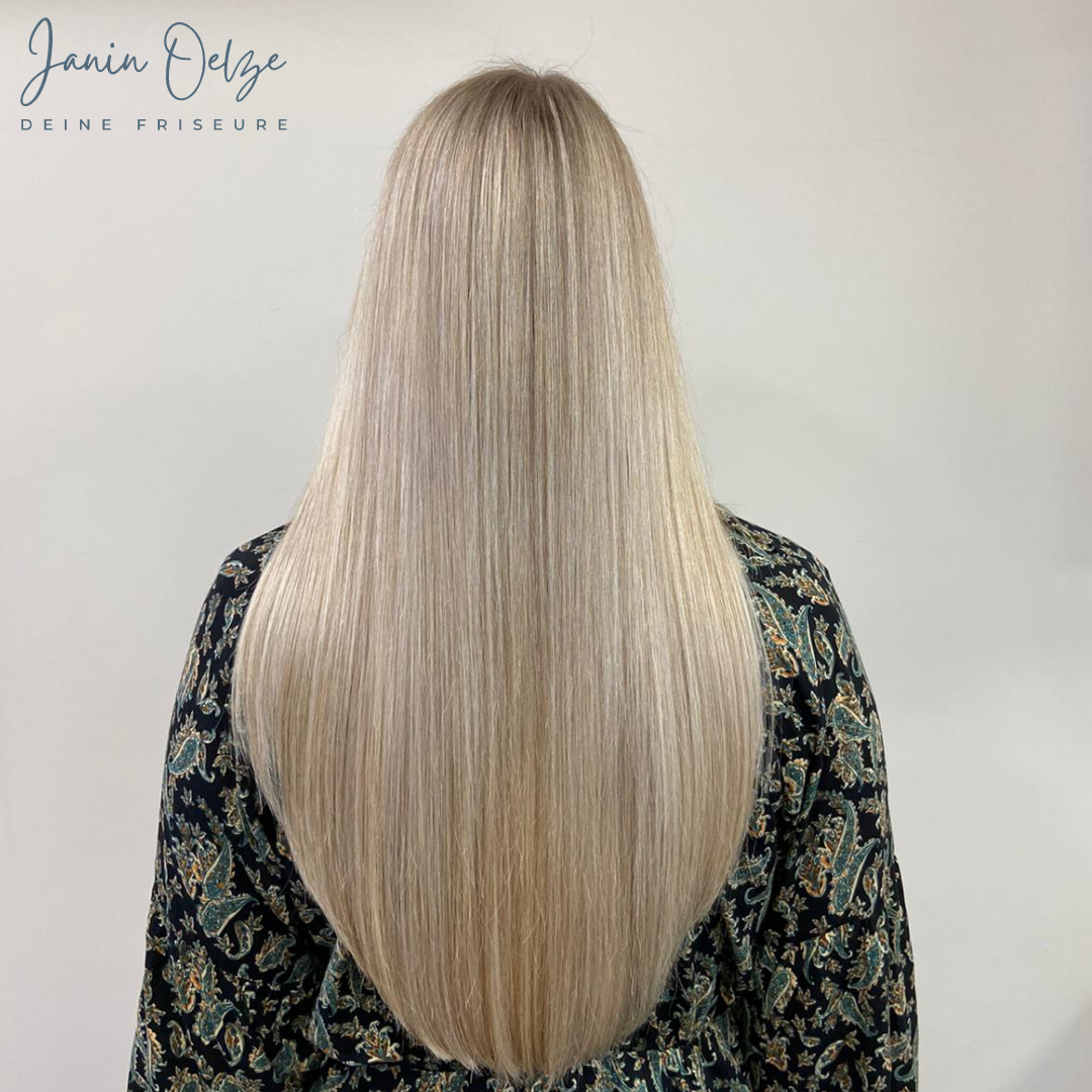 Haare fönen-Blonde Haare-Föhnwelle-Lange Haare-Janin Oelze Deine Friseure Düsseldorf-Blog (4)